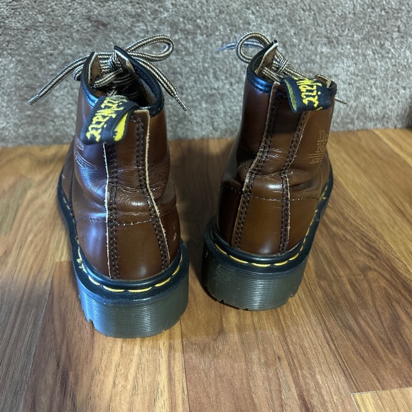Dr Martens Yellow Sticth Boot Sz 7 - Picture 3 of 5